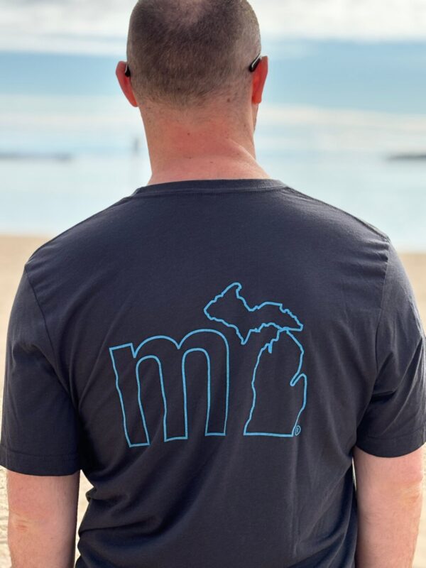 Product Image for  mi Unisex Outline T (2 colors)
