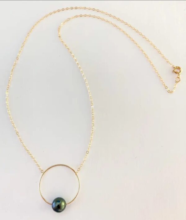 Product Image for  Tahitian Moon Necklace