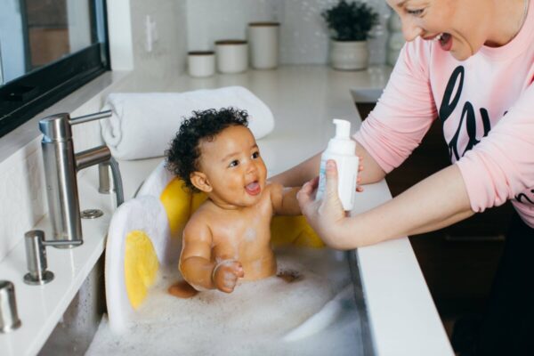 Product Image for  All-Natural Vanilla Foaming Shampoo & Body Whip