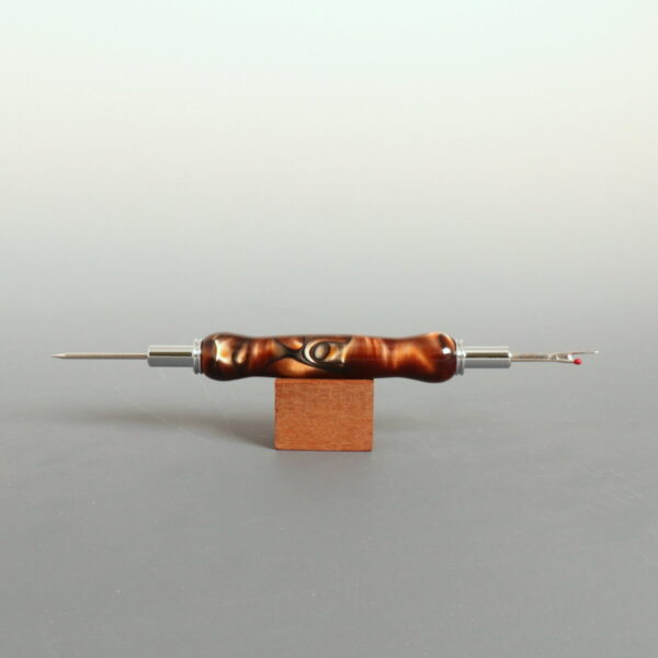 Product Image for  Seam Ripper, Cat’s Eye, Jeff Miller, 2411.20