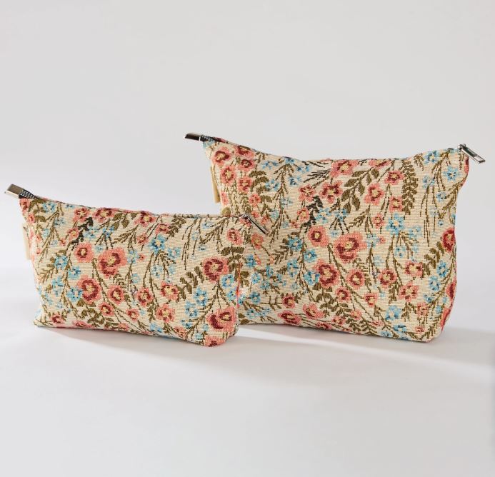 Downloaded from Square for use with Vendor ID (404) and Product ID (Square: CX3J3T2XGR5ZAZMIOUZ6D536 - WC: 73010). Product Image for Cosmetic Travel Bag