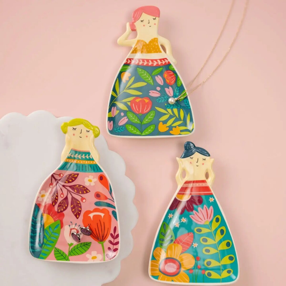 Downloaded from Shopify for use with Vendor ID (979) and Product ID (10287867625766). Product Image for  Shaped Reyna Trinket Dish