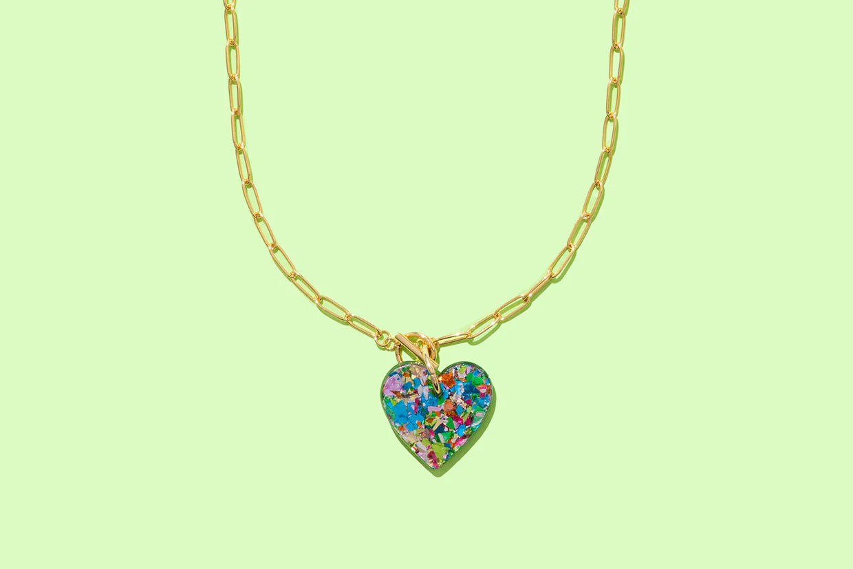 Downloaded from Shopify for use with Vendor ID (979) and Product ID (10300138881318). Product Image for Colorful Confettil Heart Chain Necklace