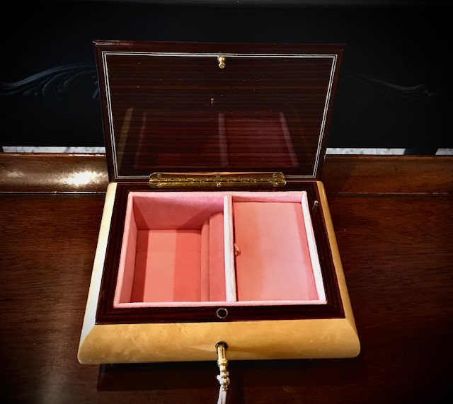 2 Product Image for Swiss Reuge Musical Jewelry Box with Floral Marquetry