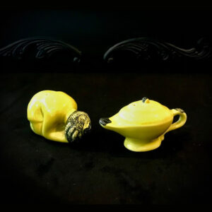Product Image for Vintage Aladdin Lamp and Genie Figure Salt and Pepper Shakers