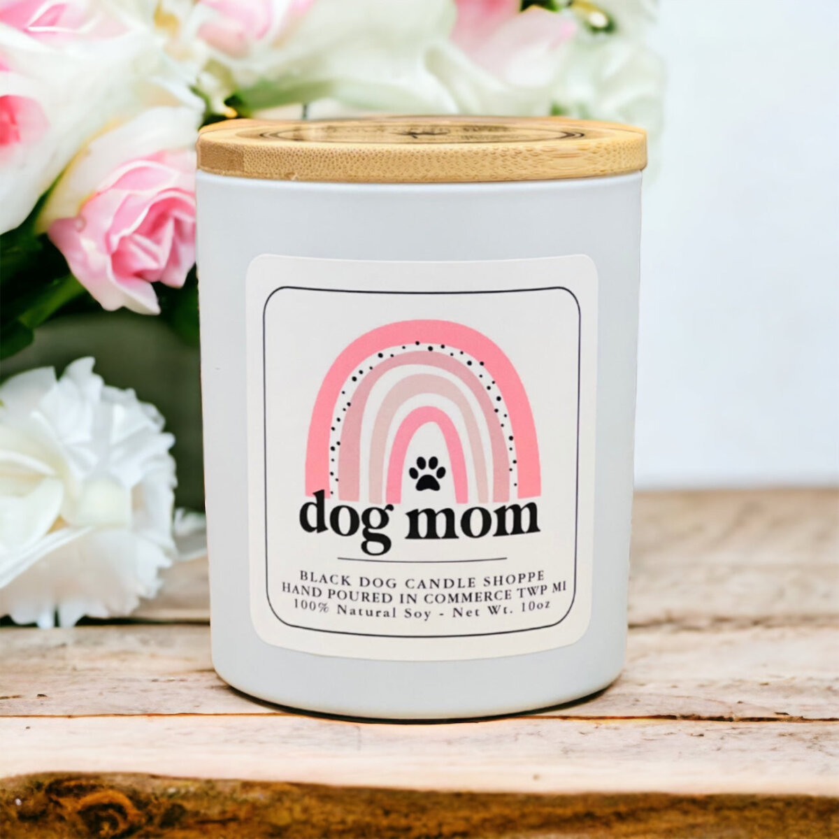 Downloaded from Shopify for use with Vendor ID (1042) and Product ID (7043748266116). Product Image for Dog Mom Candle