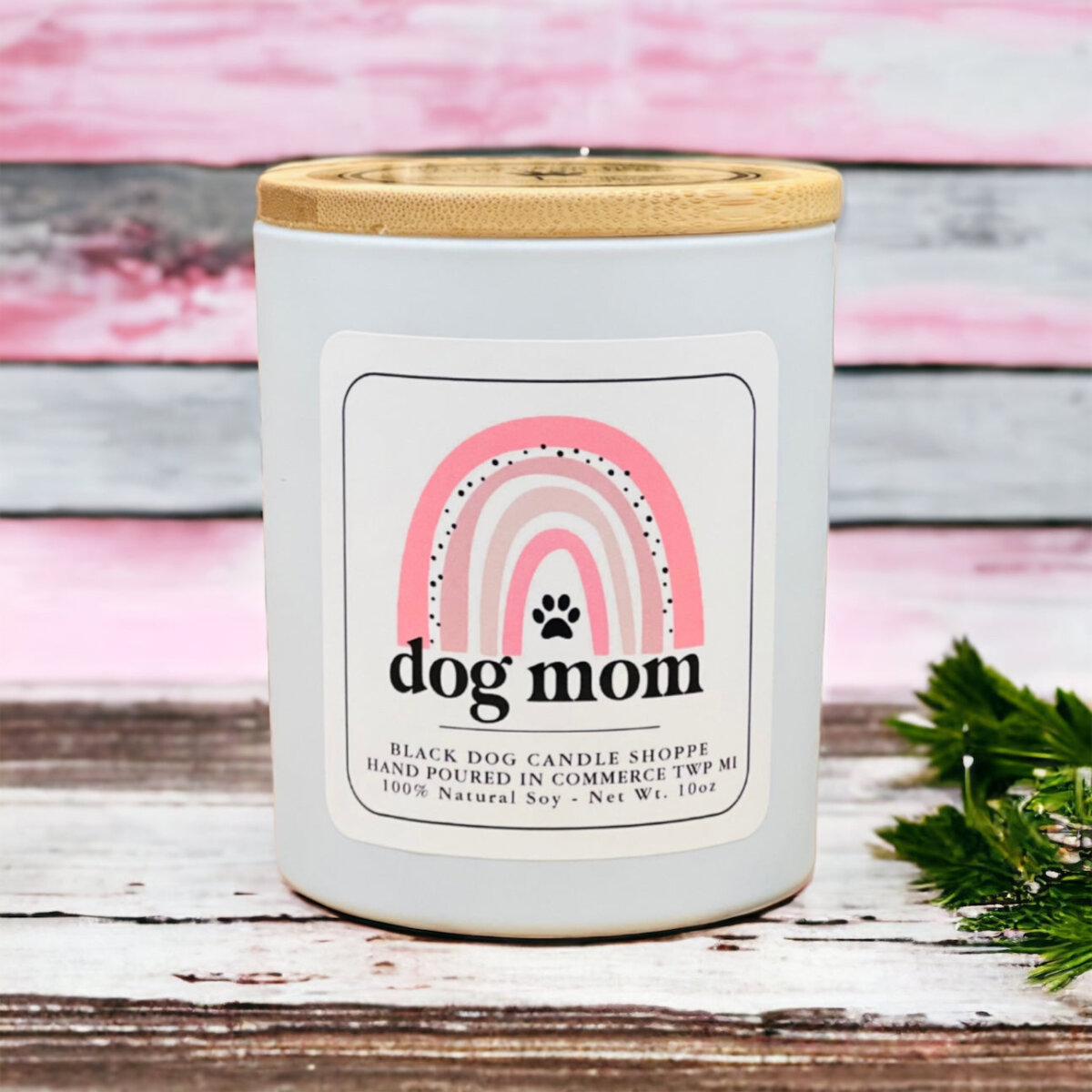 Downloaded from Shopify for use with Vendor ID (1042) and Product ID (7043748266116). Product Image for Dog Mom Candle