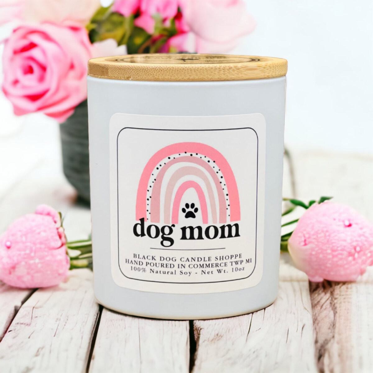 Downloaded from Shopify for use with Vendor ID (1042) and Product ID (7043748266116). Product Image for Dog Mom Candle