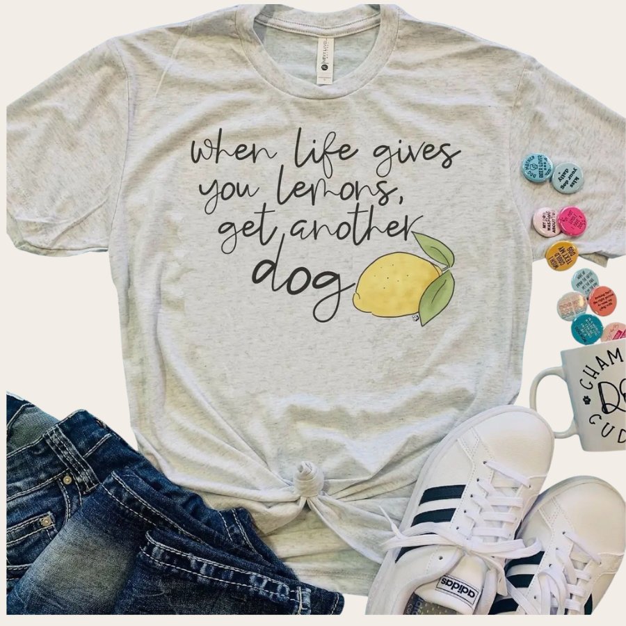 Downloaded from Shopify for use with Vendor ID (1042) and Product ID (10248400797828). Product Image for When Life Gives You Lemons T-Shirt