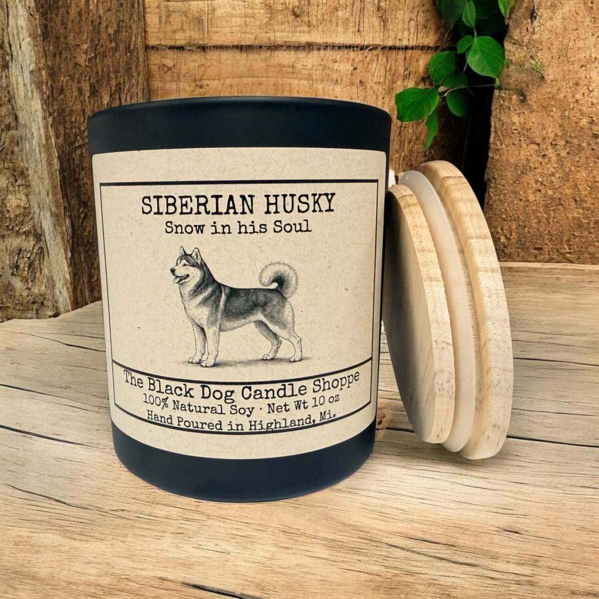 Downloaded from Shopify for use with Vendor ID (1042) and Product ID (10257656545412). Product Image for Siberian Husky Dog Breed Candle