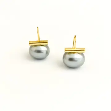 Ohelo Pearl Earrings- Multiple Color Options