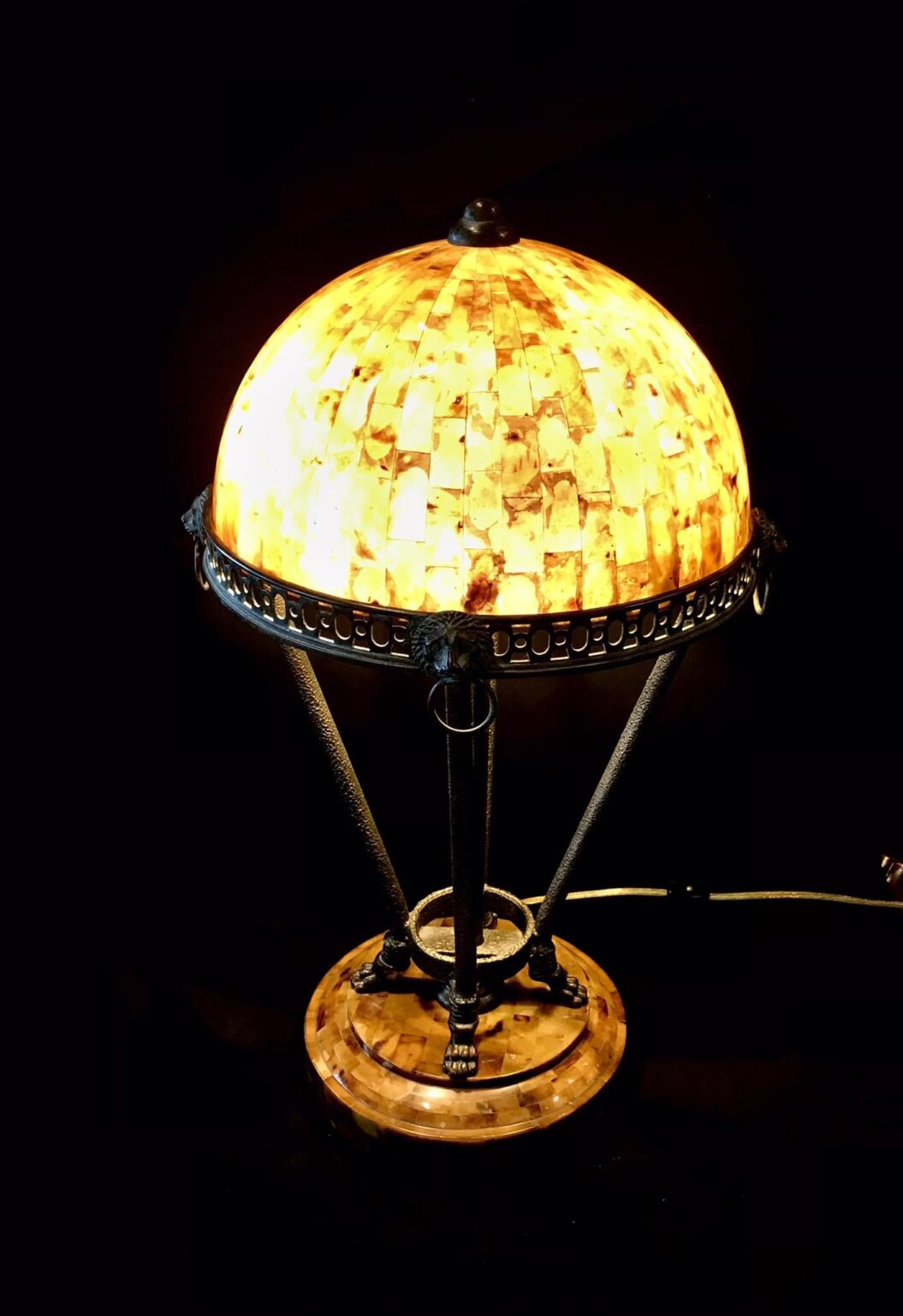 lamp1 Product Image for Maitland-Smith Model 960 Tessellated Penshell & Bronze Table Lamp